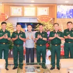 Trung tướng Trần Vinh Ngọc, Chính ủy Quân khu 7 thăm, chúc Tết Tập đoàn Rạng Đông
