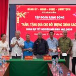 Hơn 800 phần quà tặng hộ nghèo, khó khăn xã Hàm Liêm, Sông Lũy